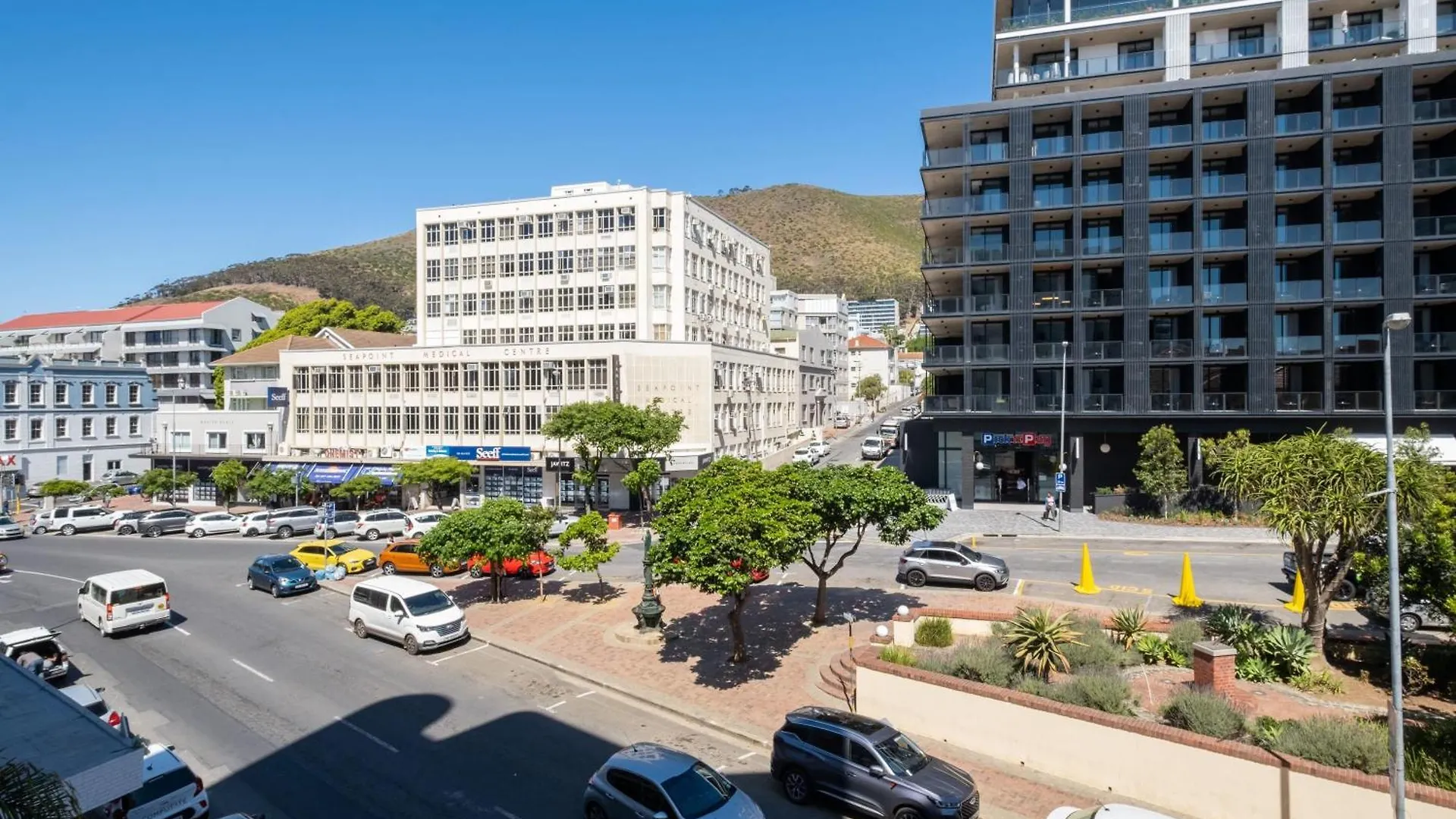 Flamingo 603: Sea Point Aprt With Mountain Views Apartment Cape Town South Africa